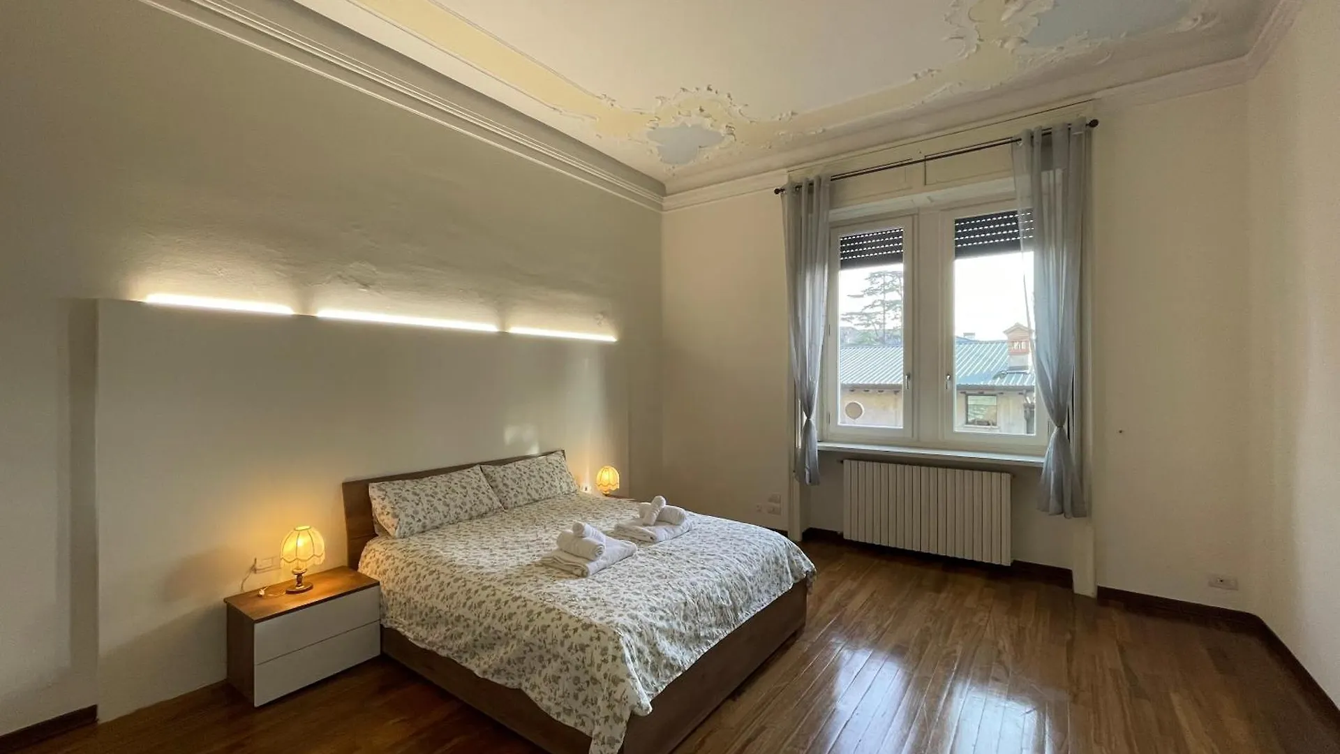 Bg Central Royal Suite Con Parcheggio - Vista Citta Alta Bergamo Apartment